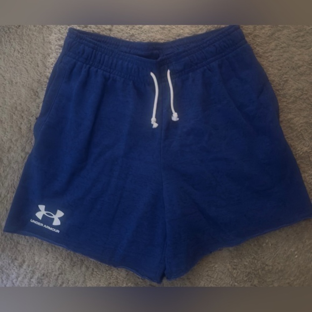 Men’s new Under Armour UA blue terry rival 6 inch shorts  size